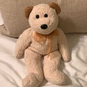 HUGGY The Bear Beanie Buddie